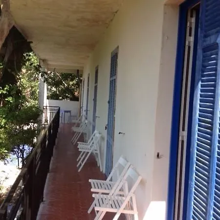 Les Arbousiers Ile du Levant